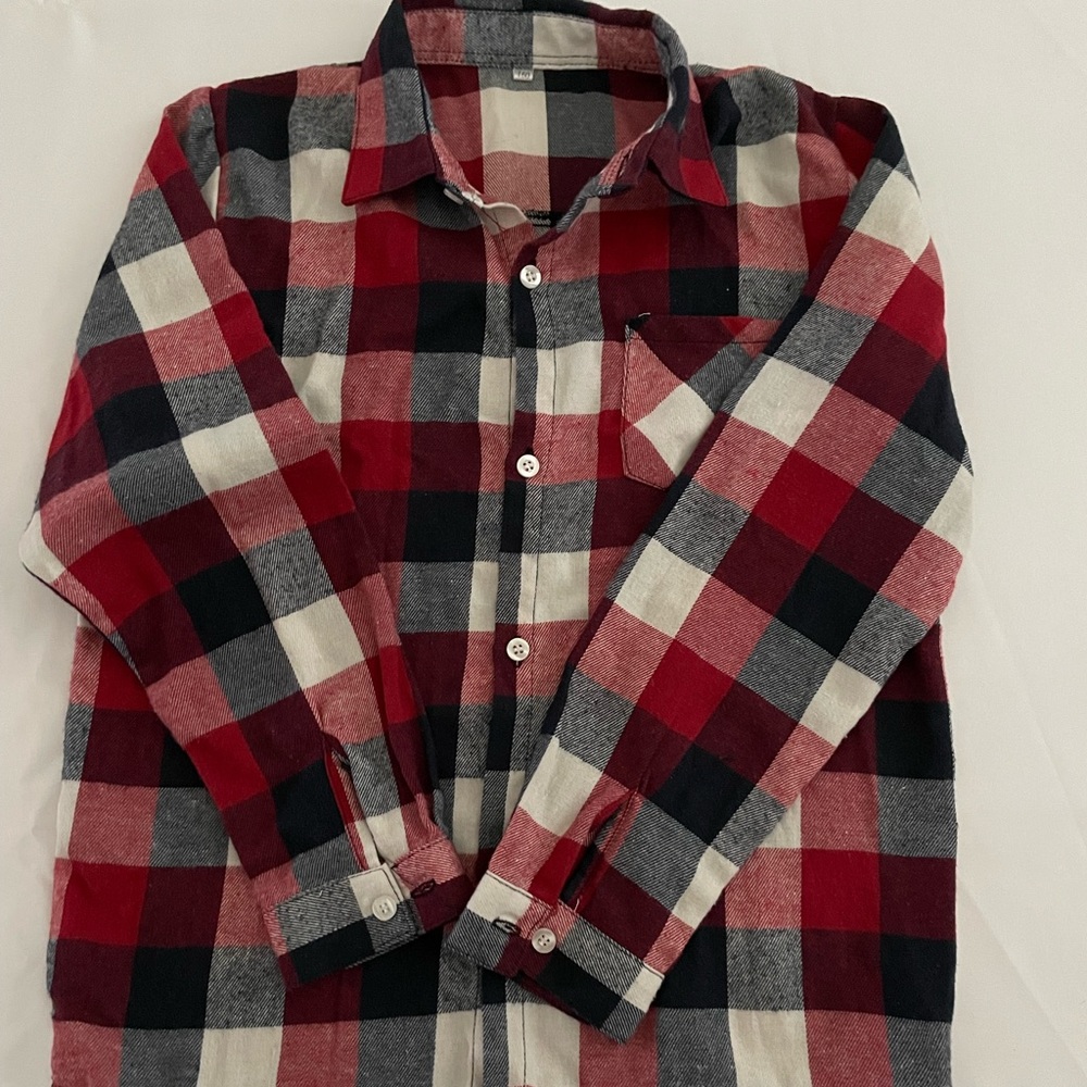 Kids Plaid long sleeve shirt. Color: Red, white, navy blue. Good Conditions.